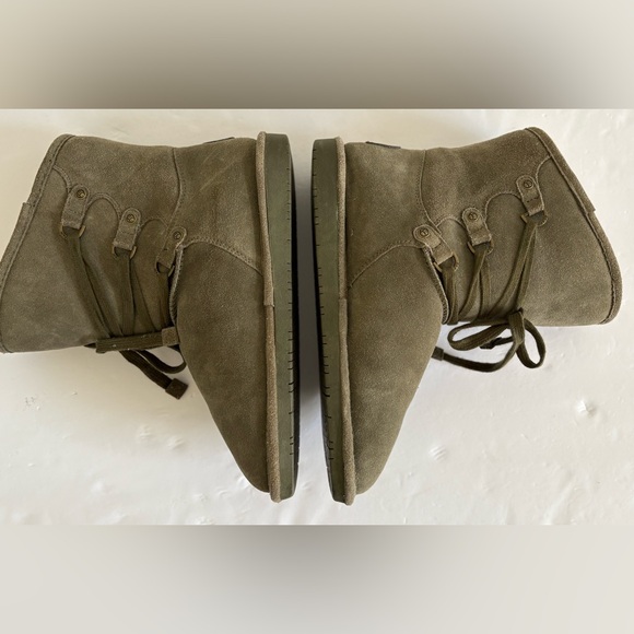 BearPaw Olive Green Winter Boots Women Size: 11 - Picture 11 of 13